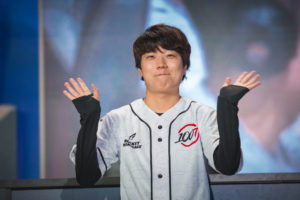 100 Thieves Wins Their First Game At Worlds With A Decisive Victory