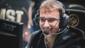 Perkz Is Demolishing Solo Queue In The AD Carry Role