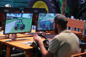 《Farming Simulator》成立電​​競聯賽　獎金池超過 200 萬元
